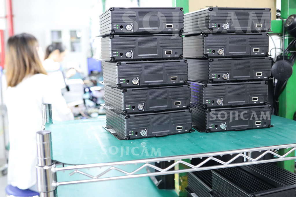 Những đầu ghi camera giám sát xe tốt nhất Những đầu ghi camera giám sát xe tốt nhất